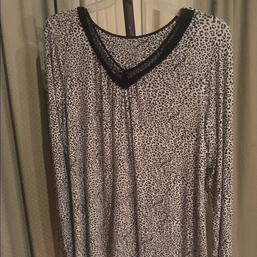 Long sleeve Leopard Print Lounge Top