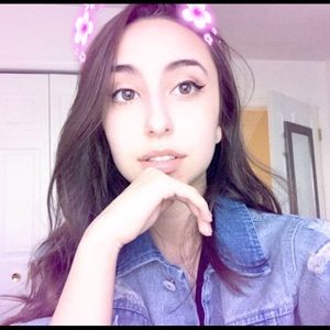 Meet your Posher, Alaina