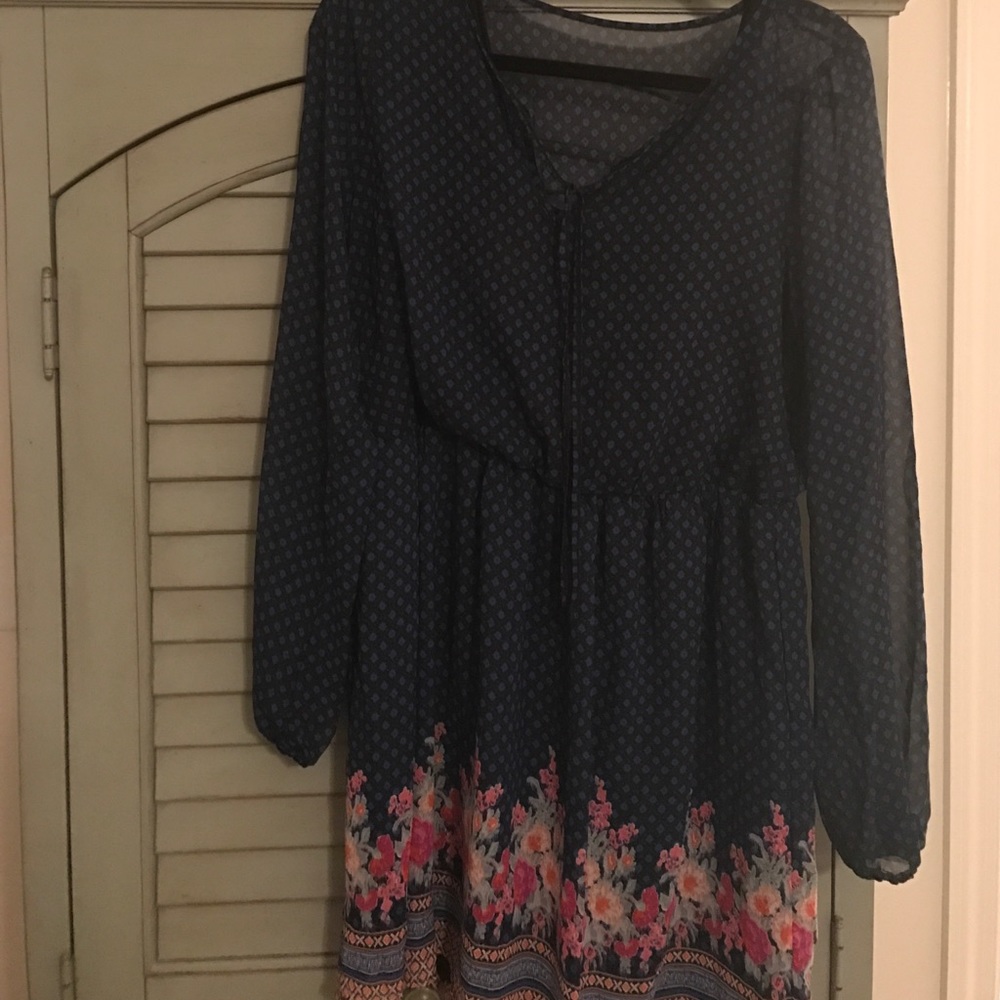 Super cute black and blue dress