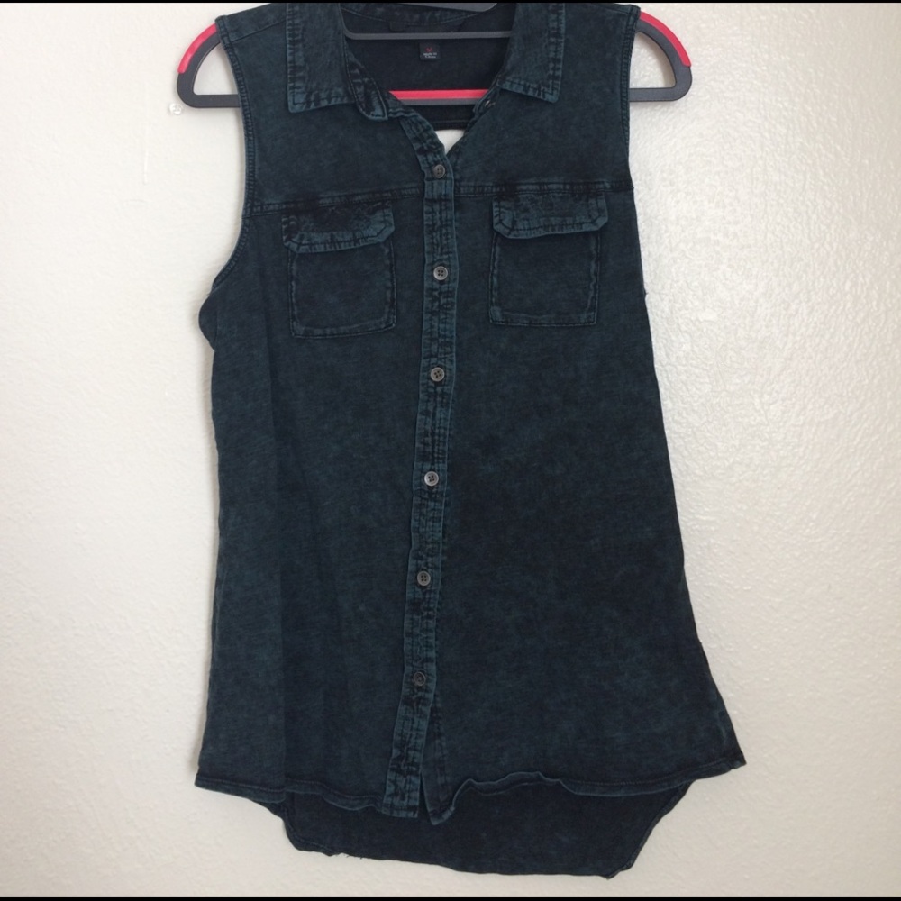 Dark Green Sleeveless Button Down