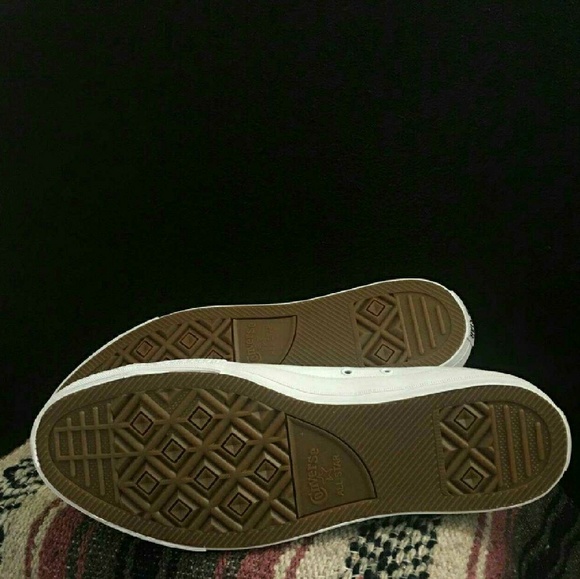 NWT Converse Chuck Taylor All Star 2 High Tops - Picture 3 of 3