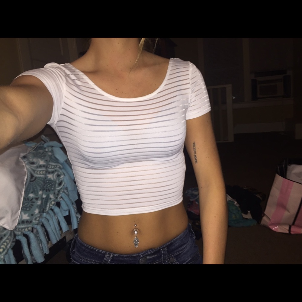 Crop top