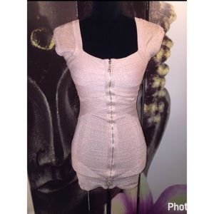 Front body zipper dress