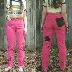 Distressed 90s Levi's