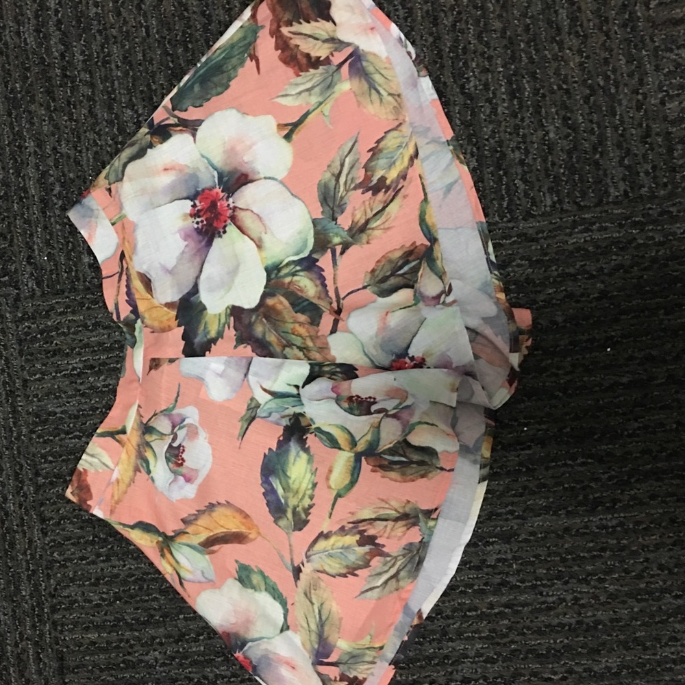 Flowey shorts!