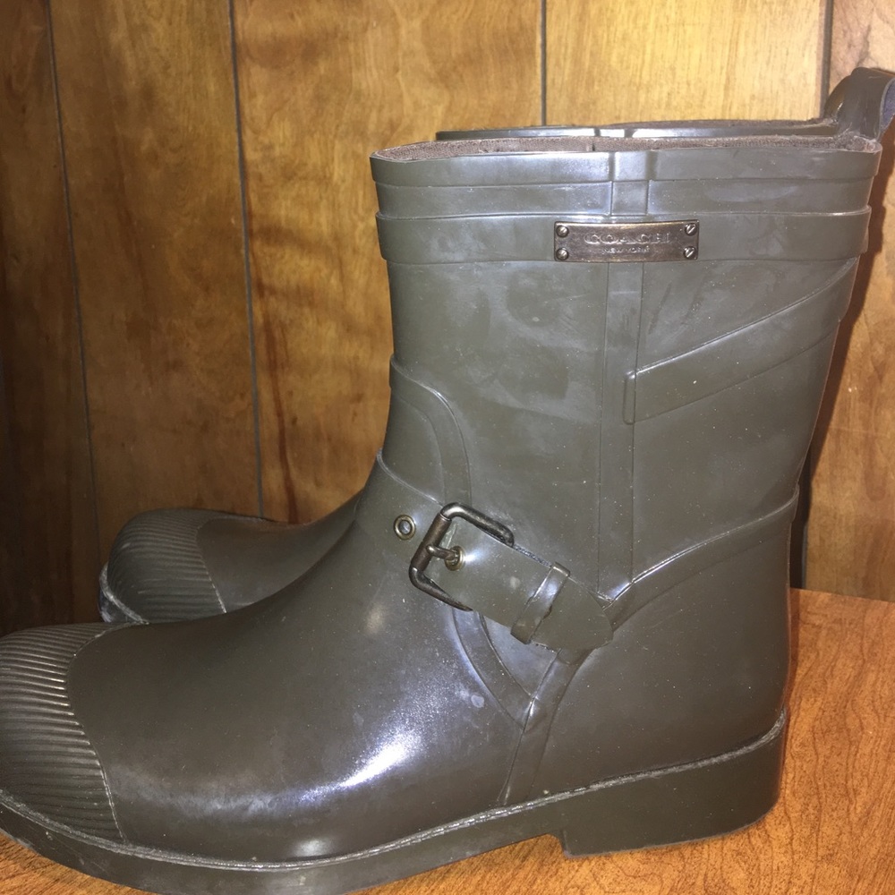 Rain boots