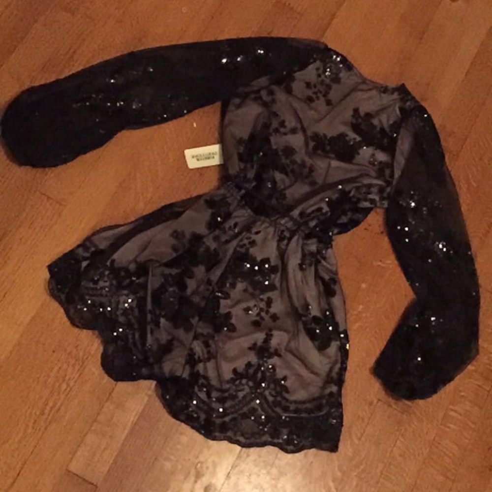 Beautiful Romper - Picture 2 of 3