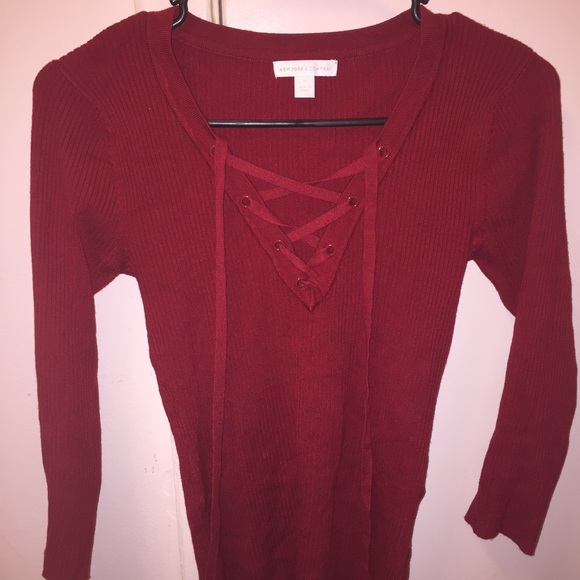 Red sweater from New York & company - Picture 2 of 2