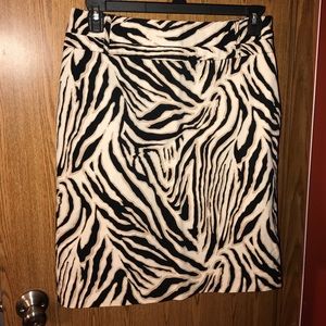 🛍Sale🛍 Rafaella animal print skirt