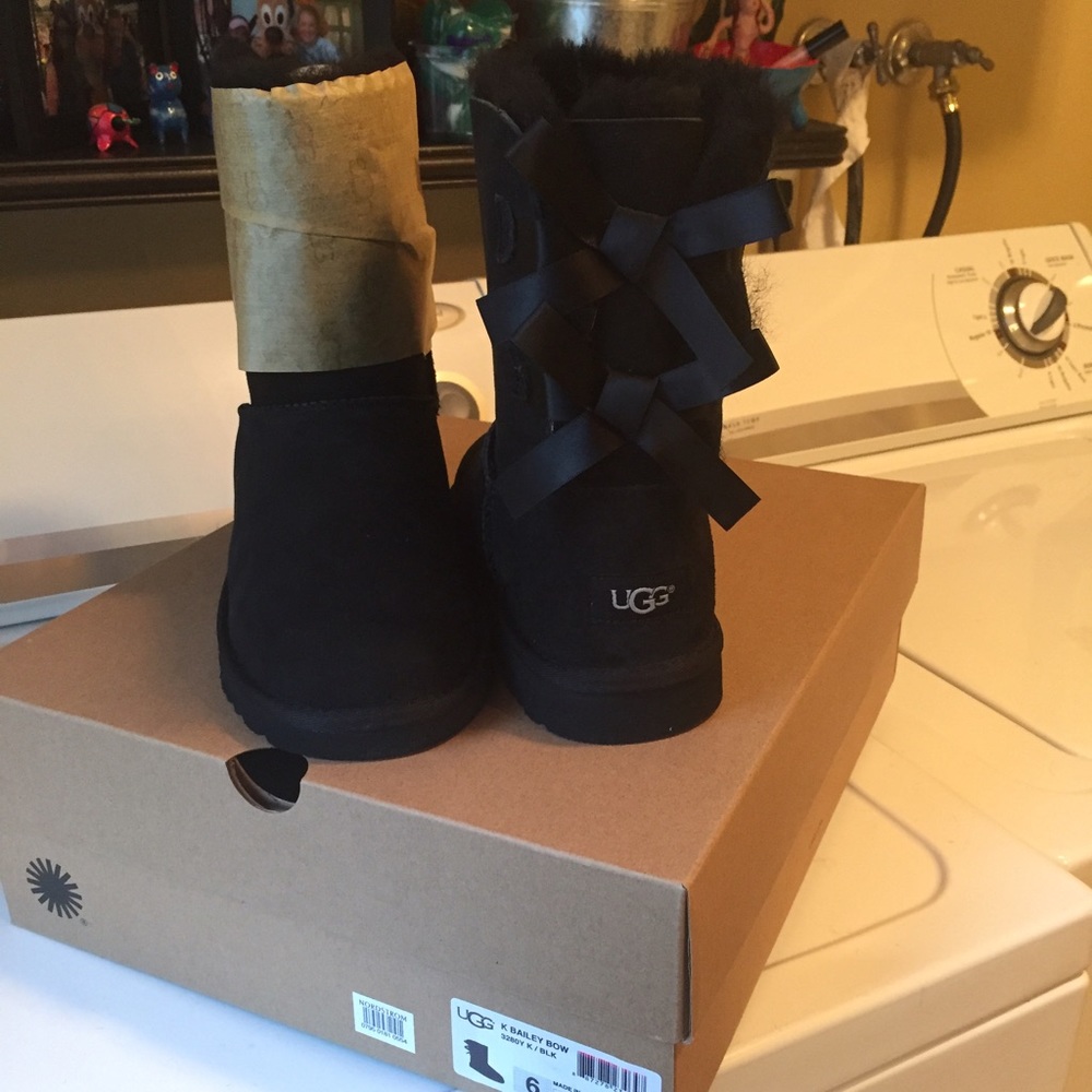 Brand new ugg Australia bailey bow