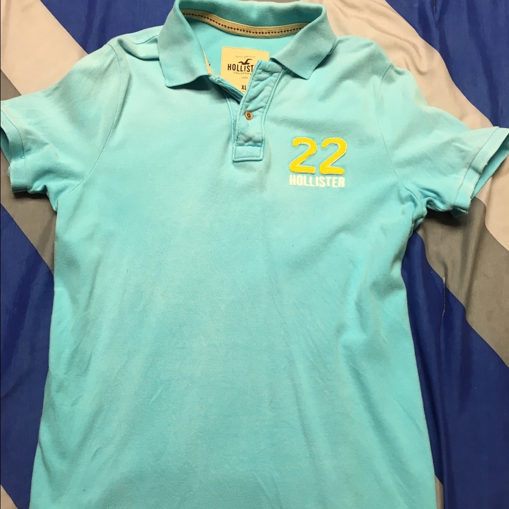 Collared t-shirt