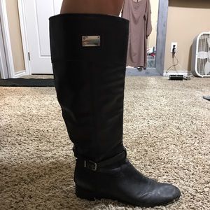 Black riding boots
