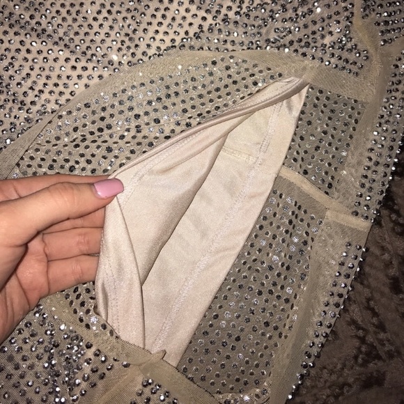 Cache dress ❌SOLD❌ - Picture 4 of 4