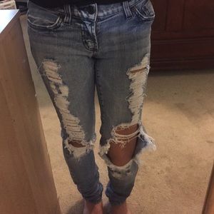 Bebe ripped jeans size 25