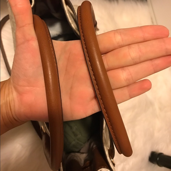 Michael Kors Hamilton - Picture 3 of 4