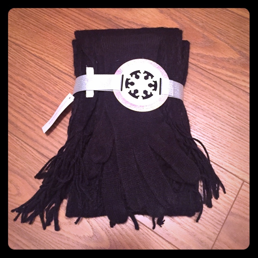 NWT NY&C glove and scarf set