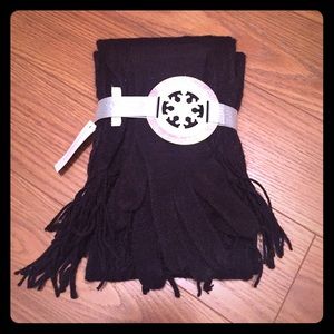 NWT NY&C glove and scarf set