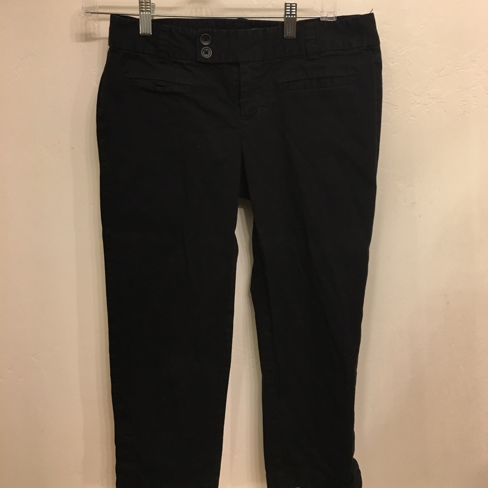 Ann Taylor Black Capris size 2