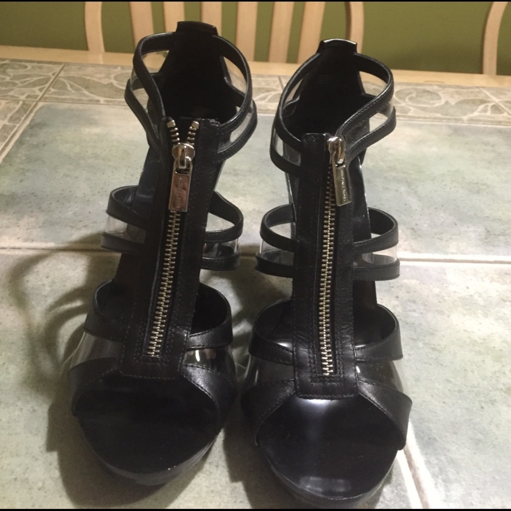 Brand new Michael Kors Berkley T strap pumps