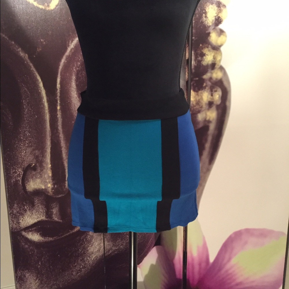 Mini skirt 🐬