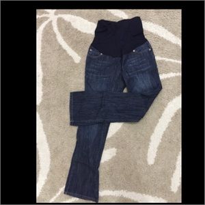 Maternity jeans 👖