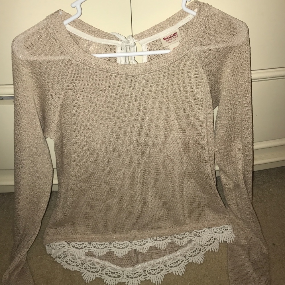 Lightweight beige sweater with crotchet hem