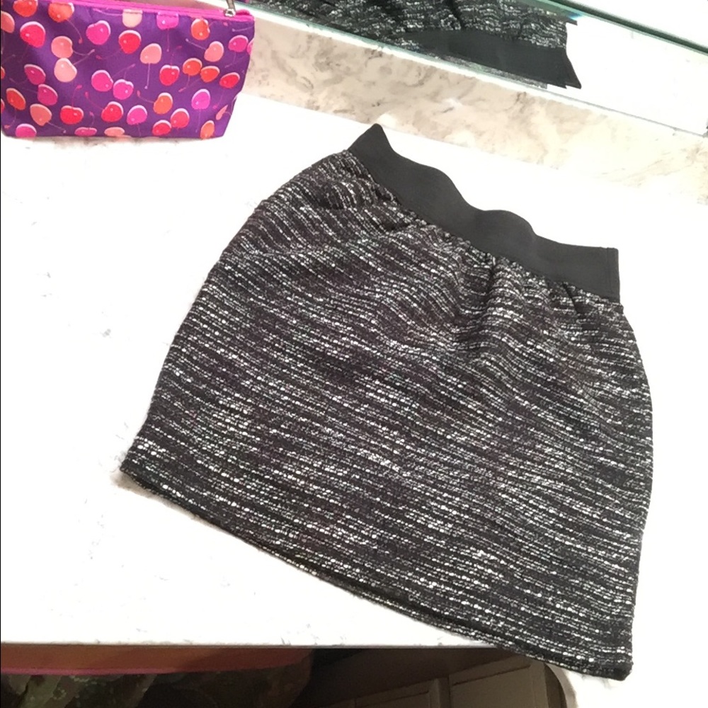 Pencil skirt from the Limited. Only worn once