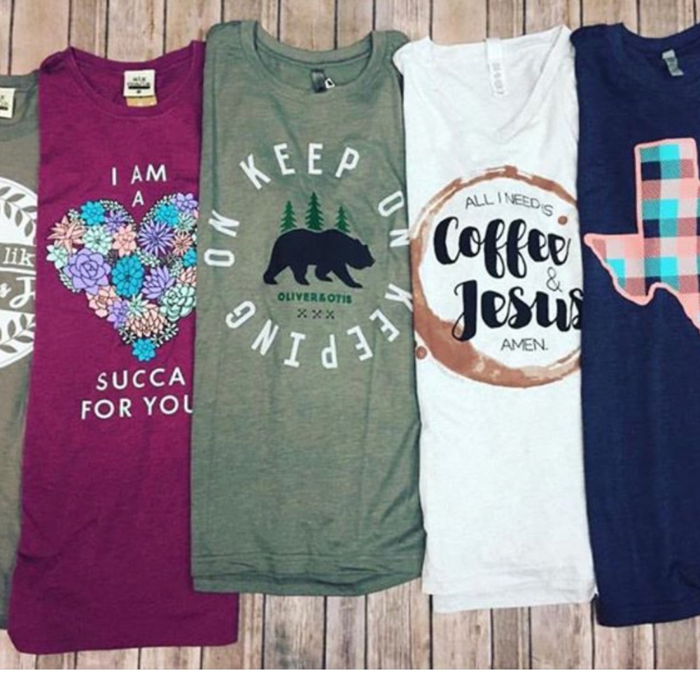ISO SHIRTS LIKE THESE SIZE MEDIUM