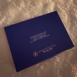 Anastasia Powder Contour Kit (Some shades)