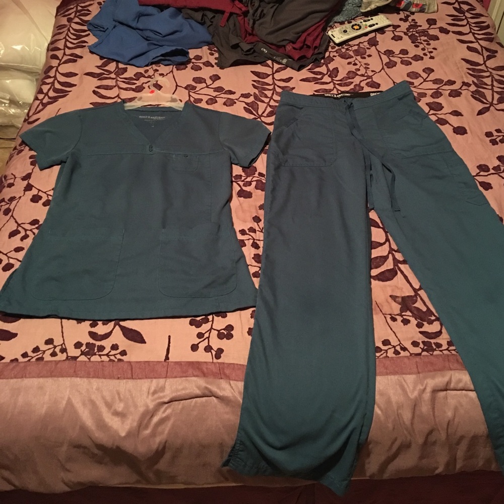 Greys Anatomy scrub set!!!