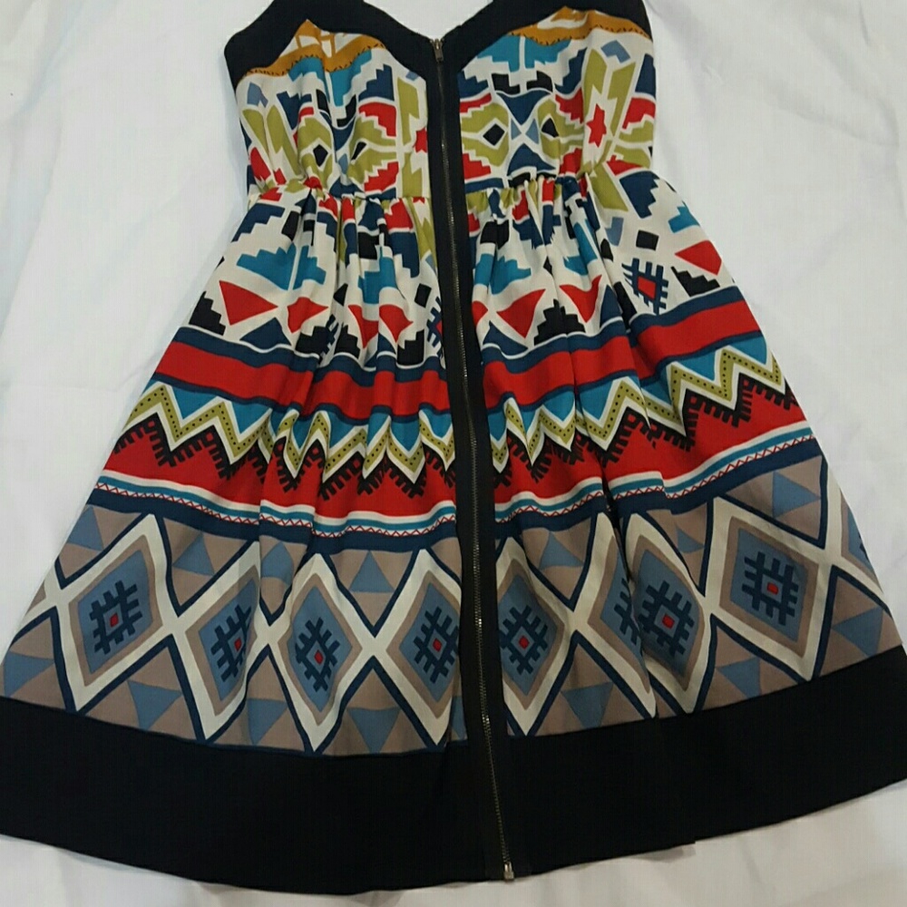 Dress - Picture 2 of 2