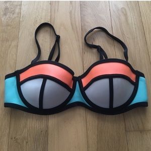 Triangl poppy swim top authentic!