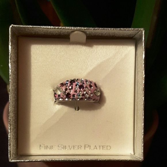 Jewelry - Pretty in purple