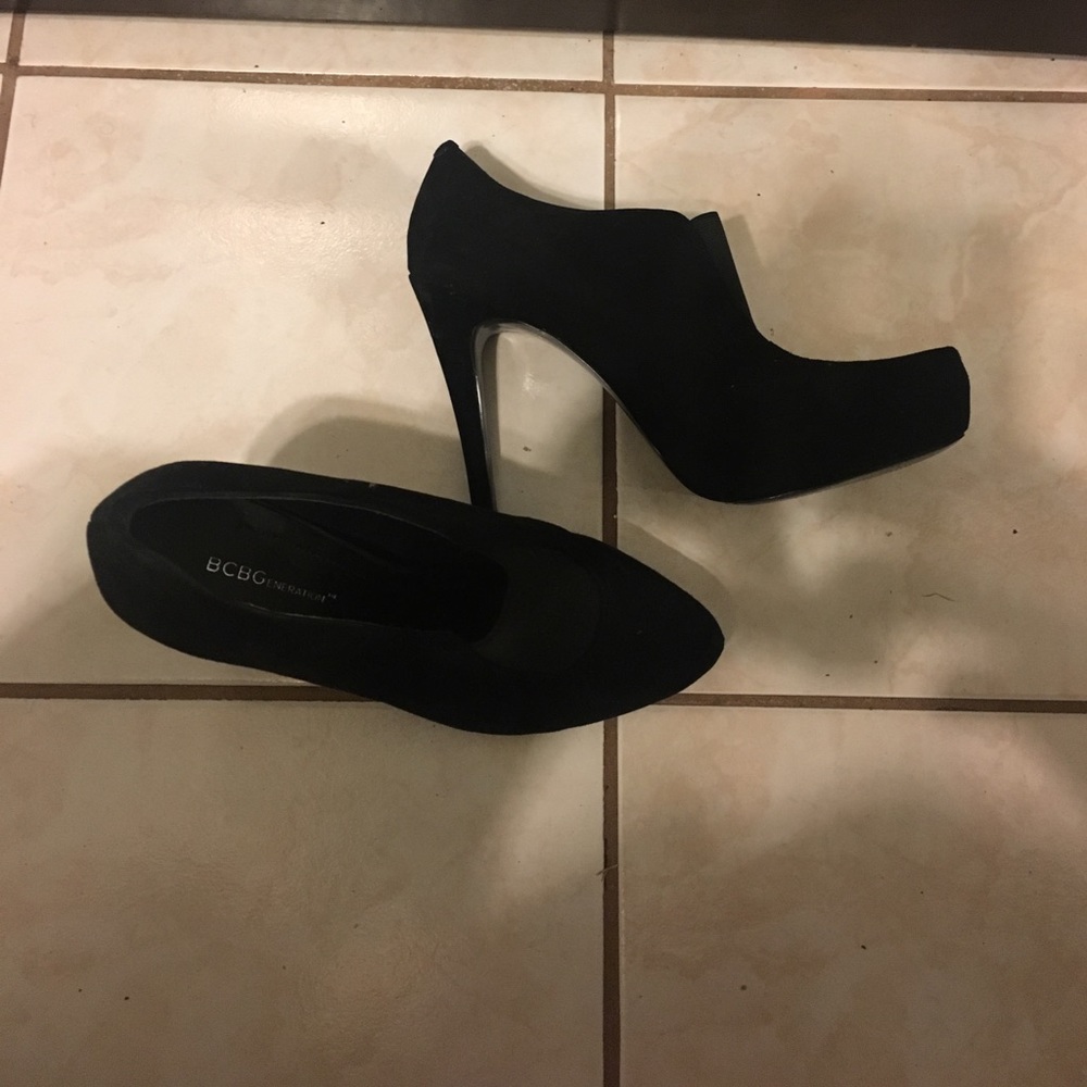 Black BCBG booties