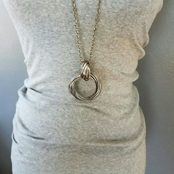 BUNDLED Circle Detail Silver Necklace - Picture 2 of 7