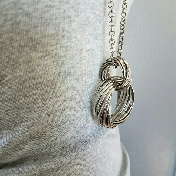 BUNDLED Circle Detail Silver Necklace - Picture 3 of 7