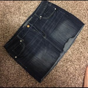 American eagle jean skirt