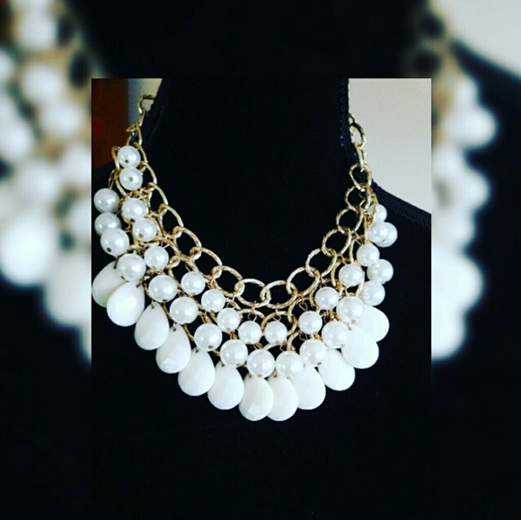 Necklace - Picture 1 of 1