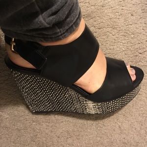 Mossimo faux snakeskin wedges