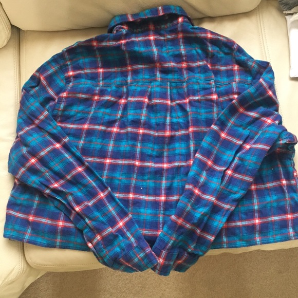 BRAND NEW urban outfitters cropped plaid flannel - Picture 4 of 5