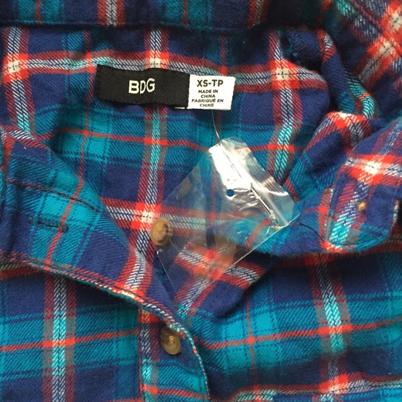 BRAND NEW urban outfitters cropped plaid flannel - Picture 5 of 5