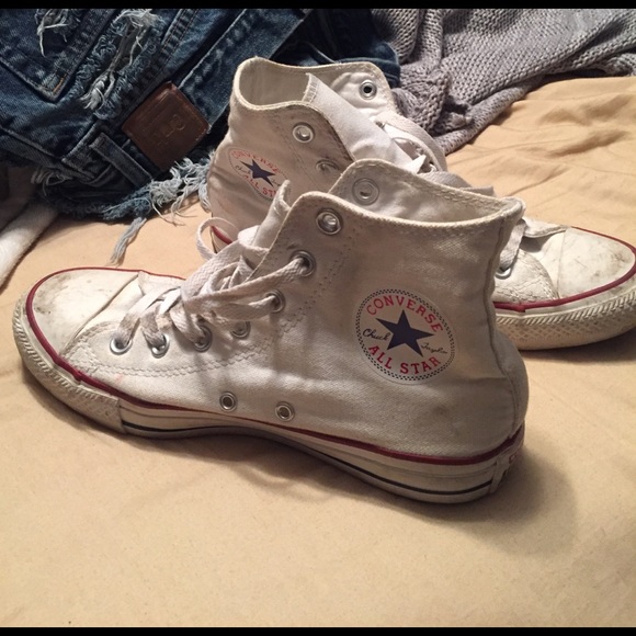White chuck Taylor's. WILL TRADE FOR BLACK! - Picture 1 of 3