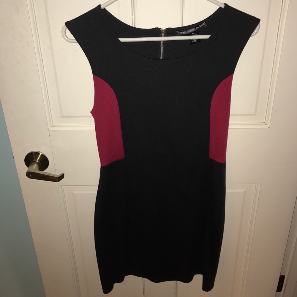 Black/red tight dress