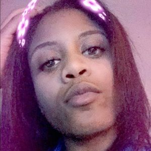 Meet your Posher, Amirah