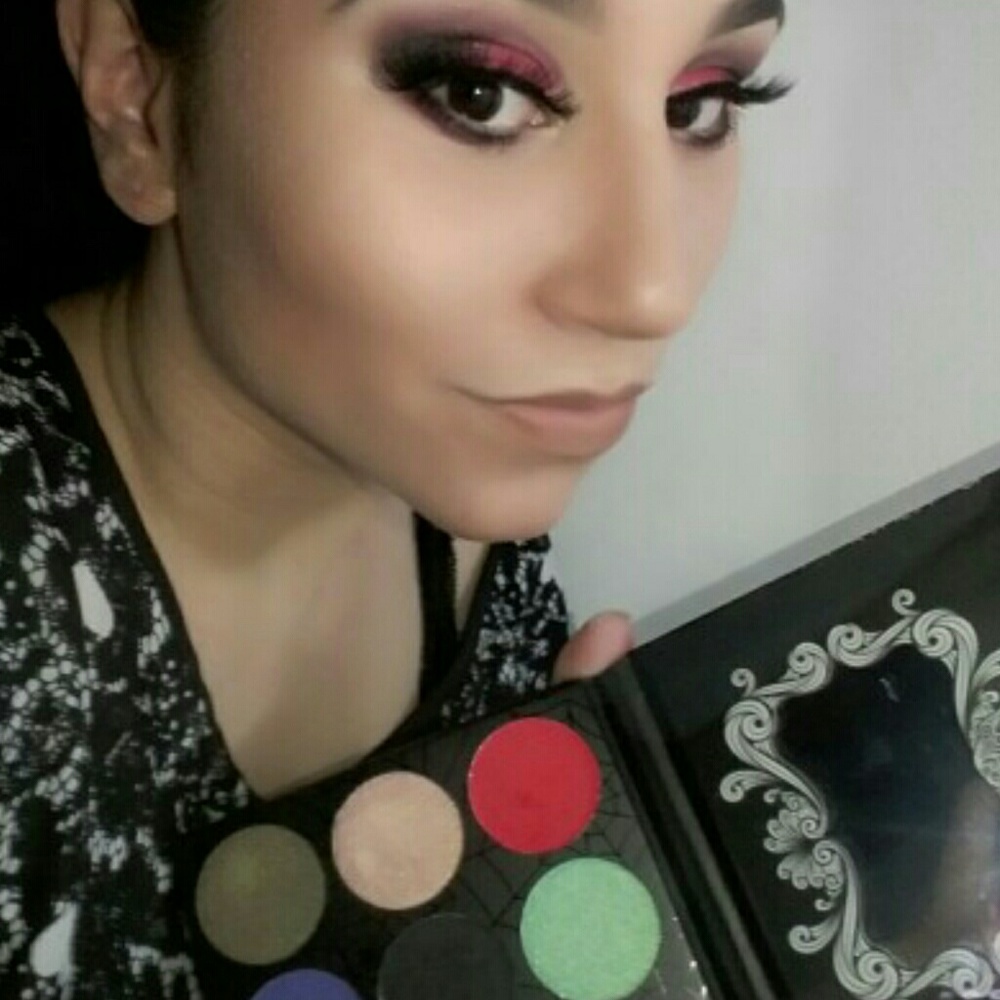 Eyeshadow kit - Picture 2 of 2