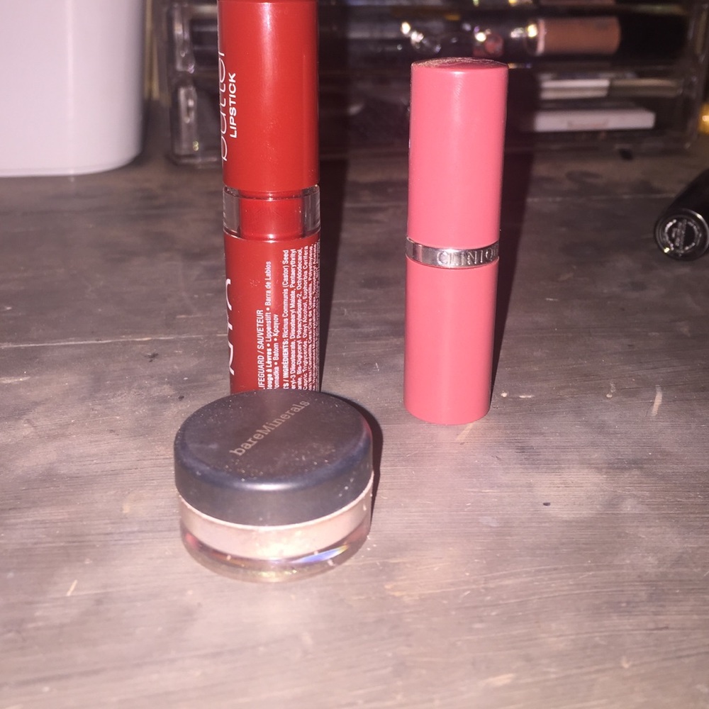 Makeup bundle!!