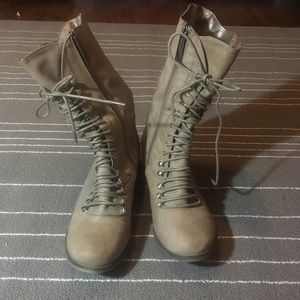 Cute Lace-up Boots