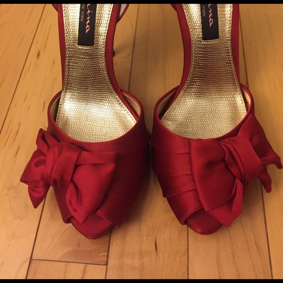 ⛔️SOLD⛔️Nina Red Satin Shoes Size 7 - Picture 3 of 7