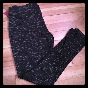Black space dye leggings. NWT