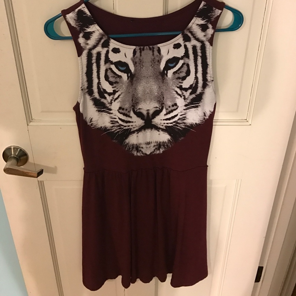 Maroon white tiger dress